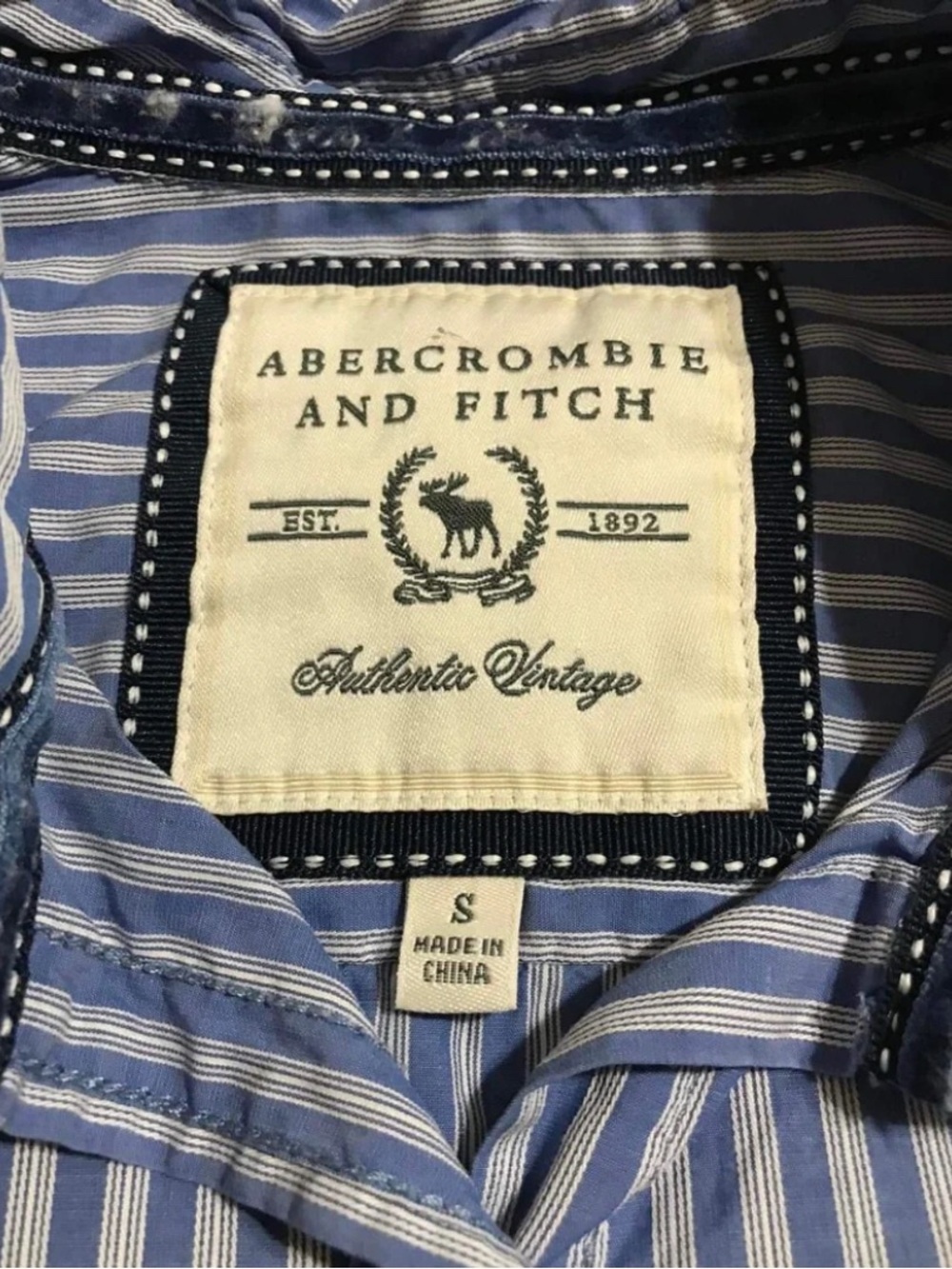 Abercrombie & Fitch LS Blue & White Stripe Button Down Blouse
Small 4 - 6
Pocket - Picture 12 of 16